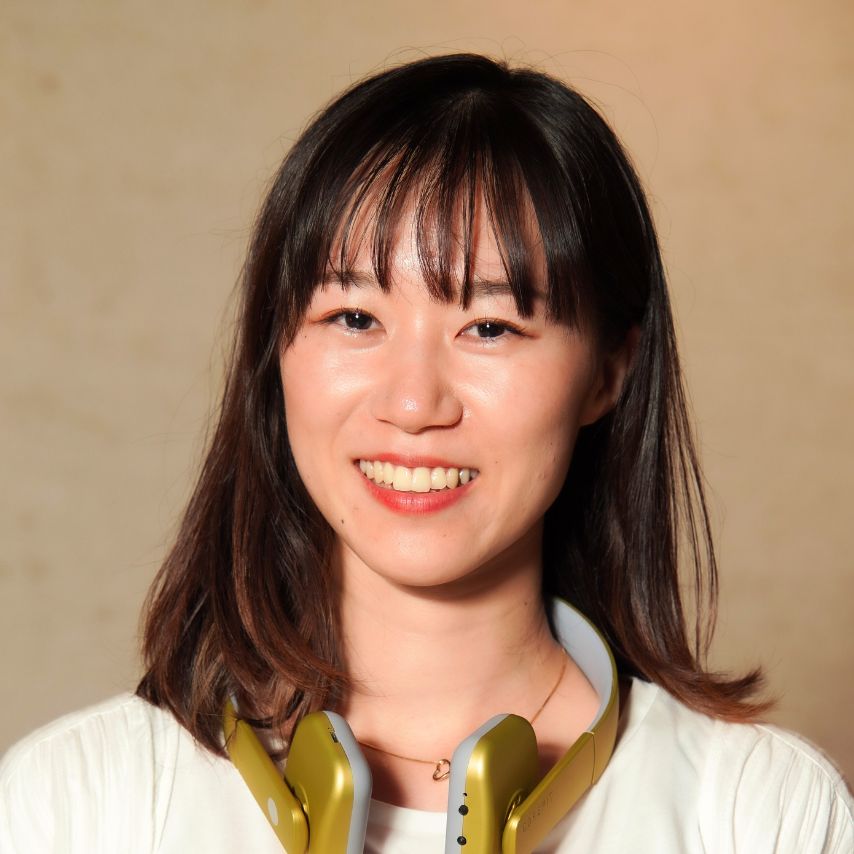 講師 吉井彩実